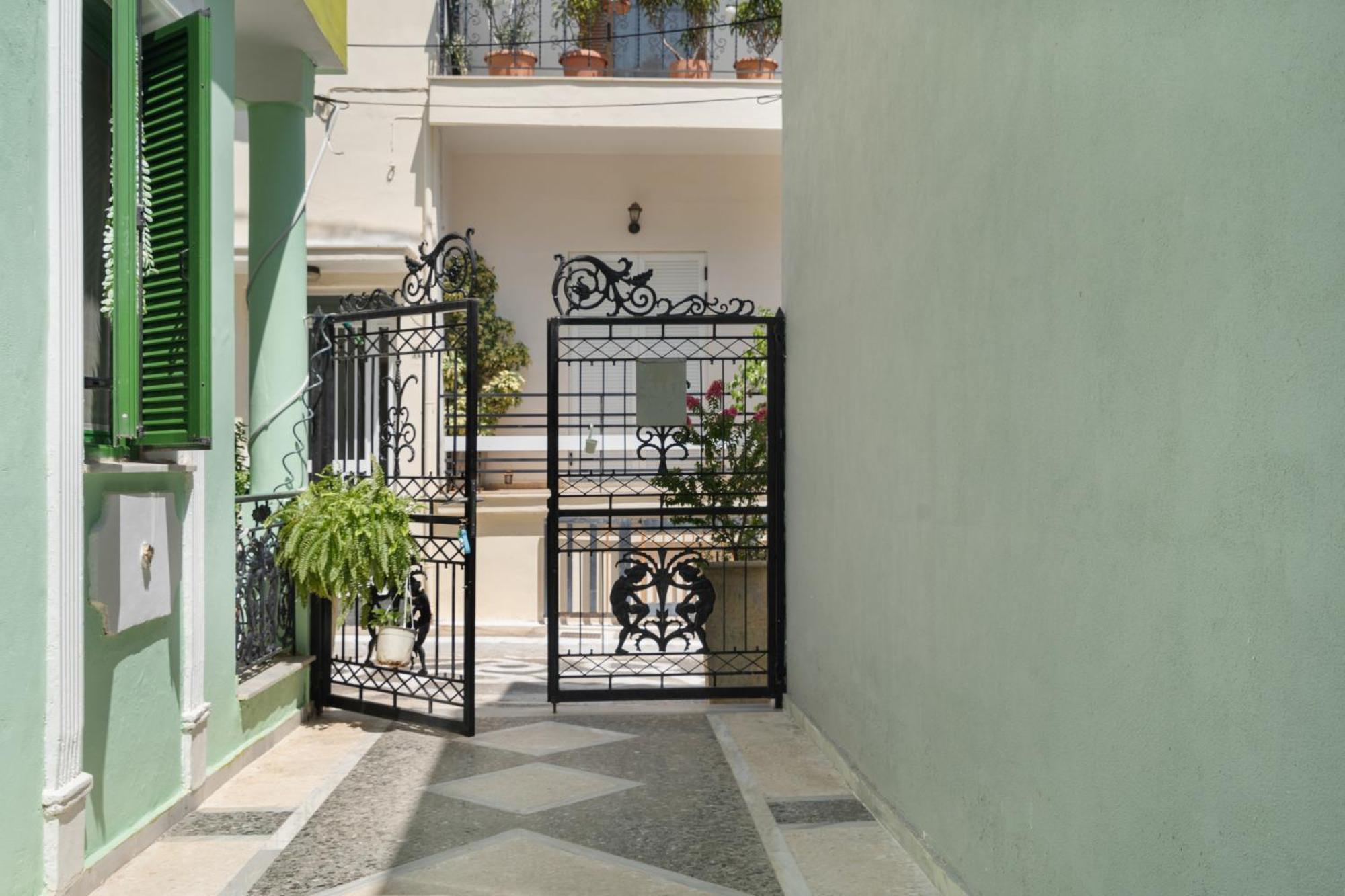 Villa Maria And Dimosthenis Calamata Exterior foto